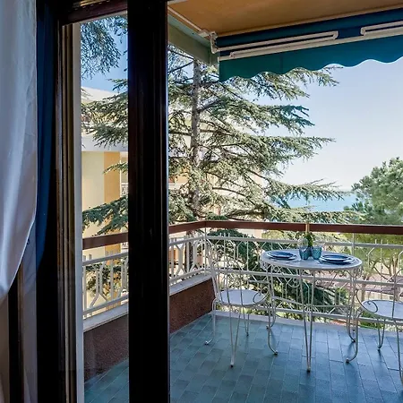 Turchese Mini Seaview Flat San Remo